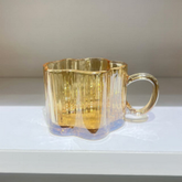 كوب قهوة زجاجي كهرماني بتصميم مموج فريد 280 مل