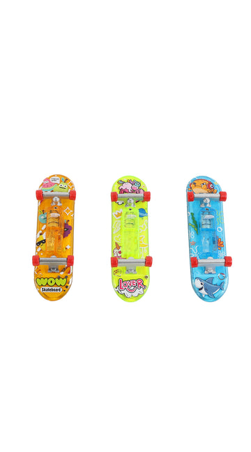 Finger skateboard set of 3 mini boards, mixed colors in blister pack