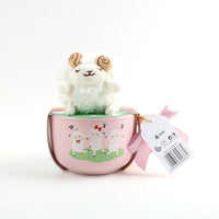 set contains:-1pc ceramic mug,- 1pc lamb plush