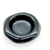 Ceramic cup with decorative plate 2