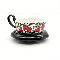 Ceramic cup with decorative plate 4