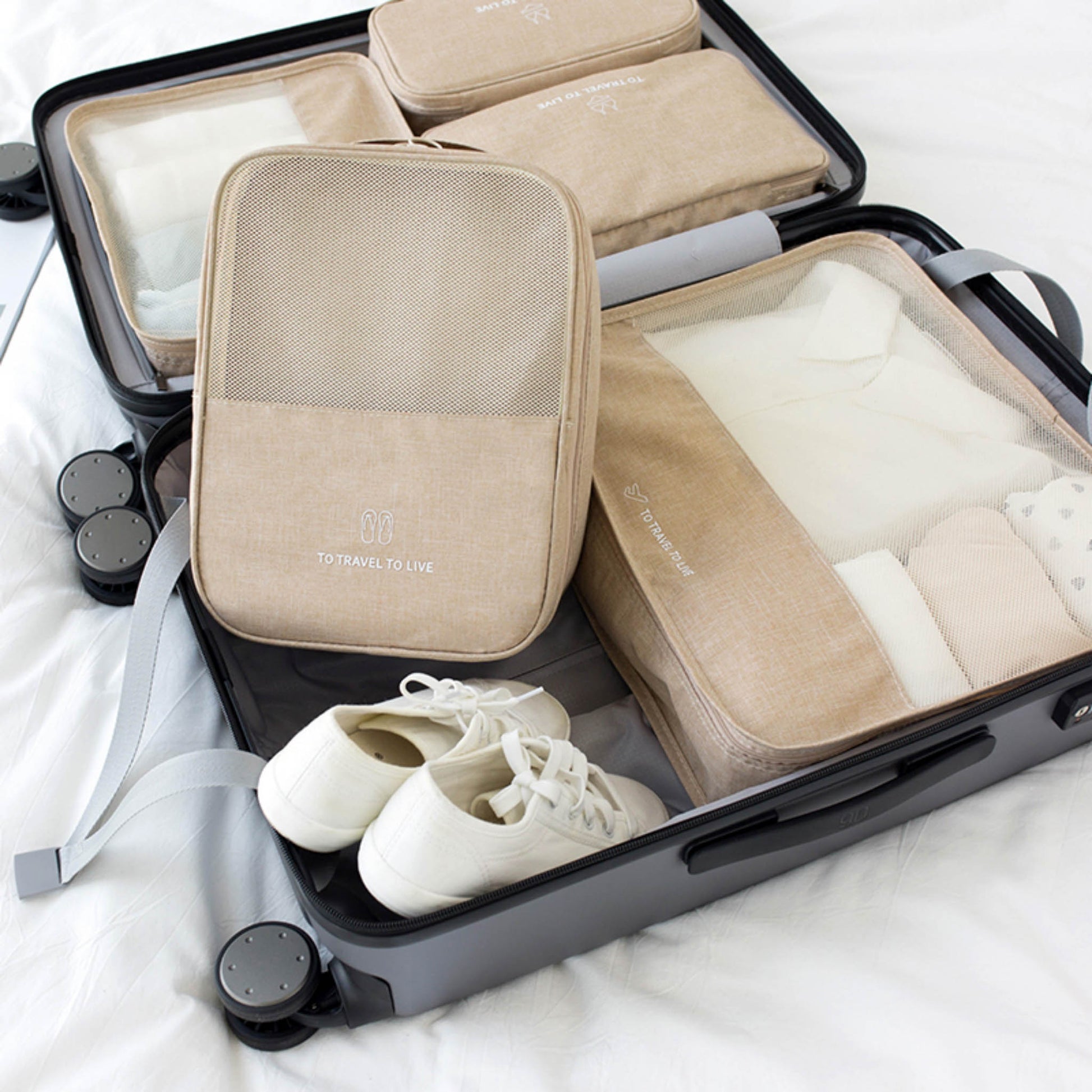 Travel shoe box