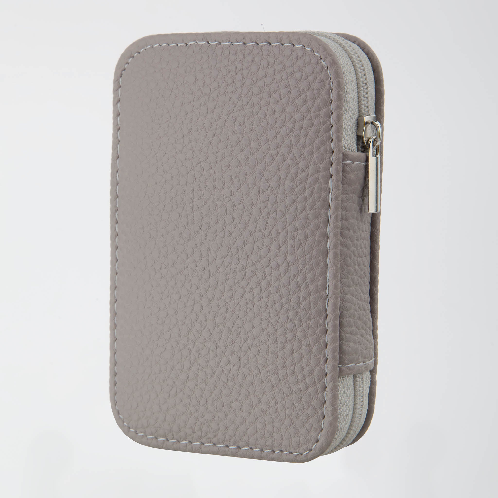 Portable Sewing Kit with Multi-Color Thread Spools 11