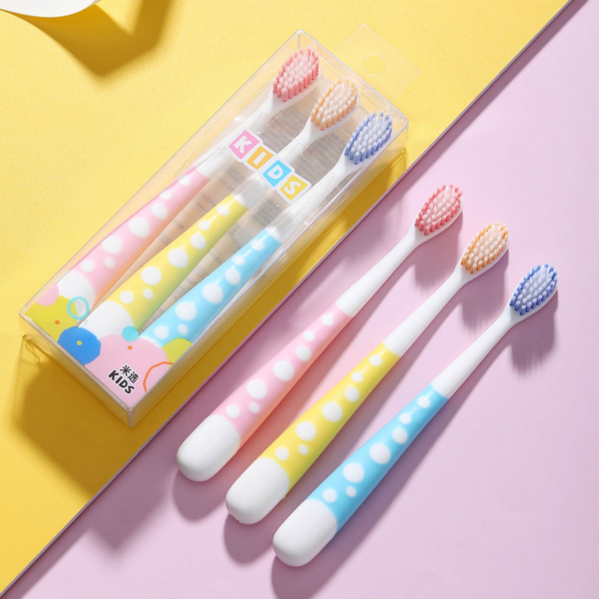 Kids Toothbrush Set 3 Pieces with Multi Colors 3