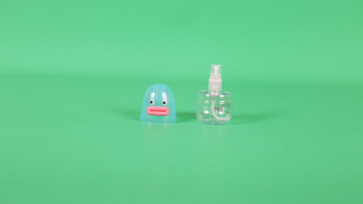 Cute Cartoon Spray Bottle - MIDI