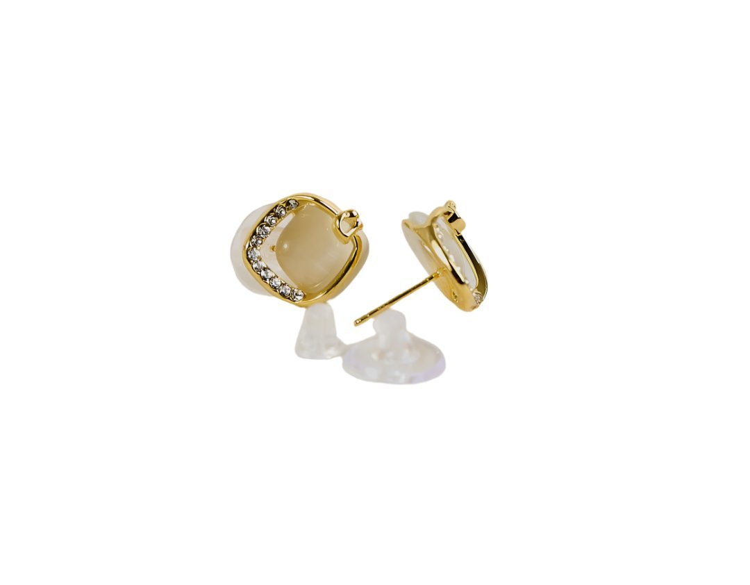 Elegant Crystal Stud Earrings - MIDI