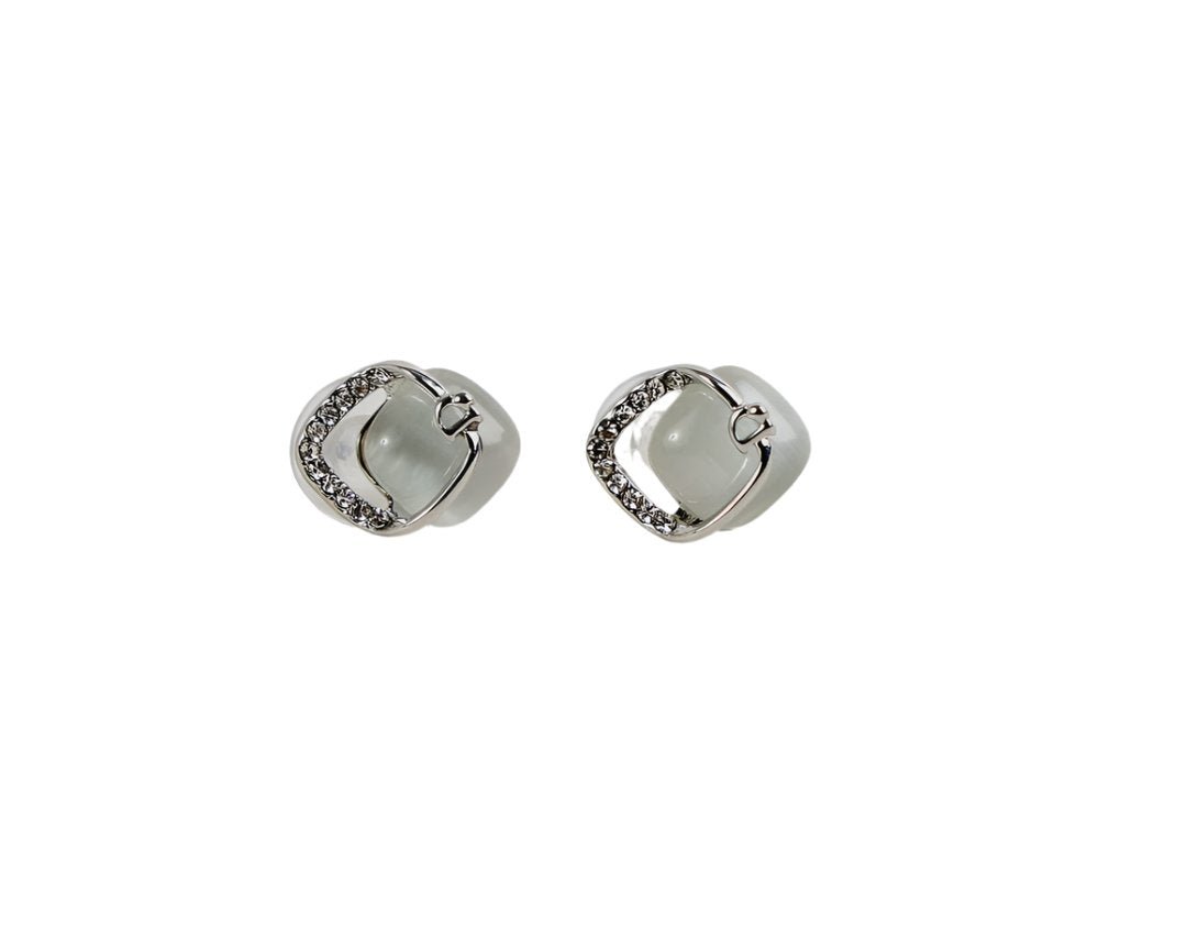 Elegant Crystal Stud Earrings - MIDI