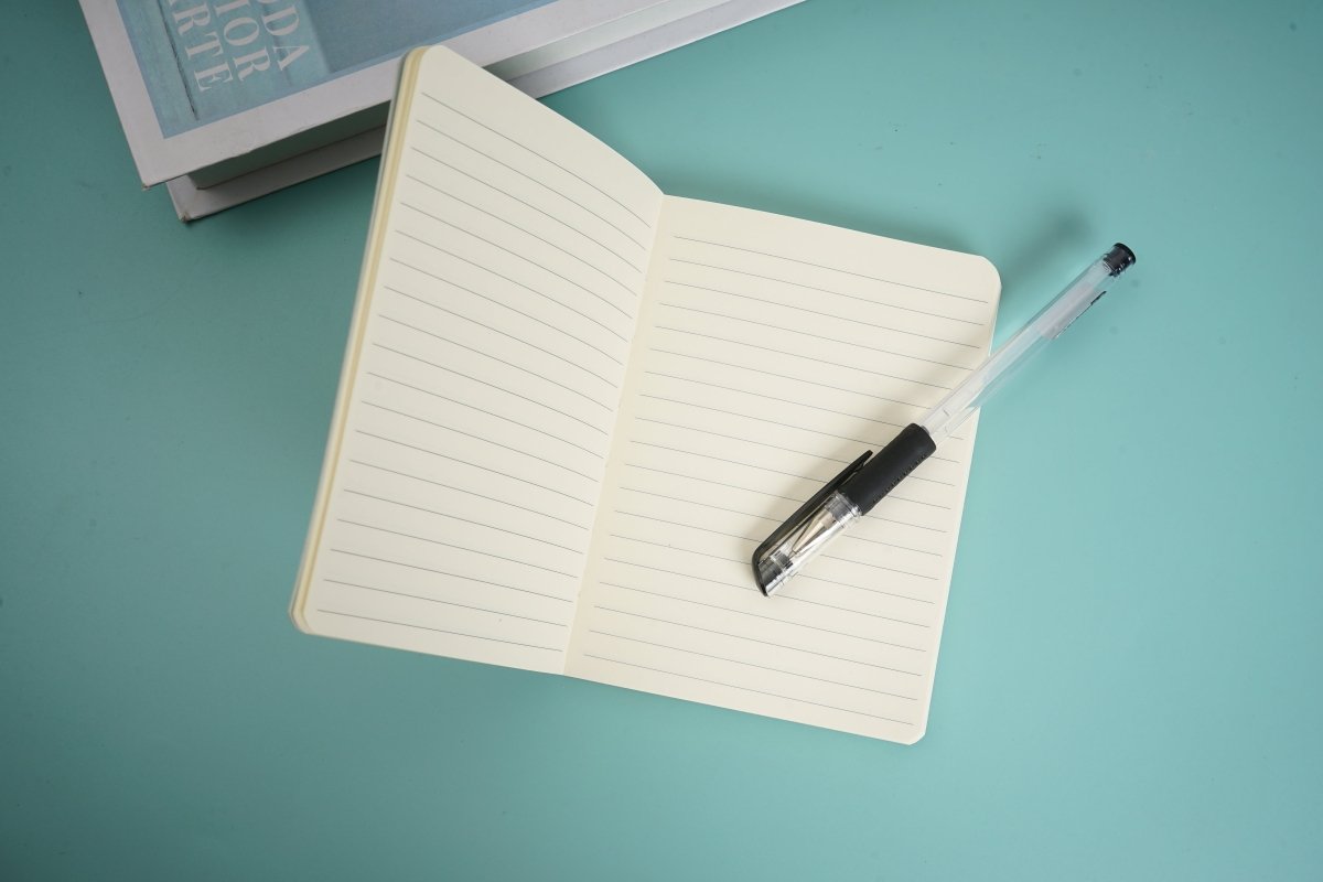 Elegant Floral Notebook - MIDI