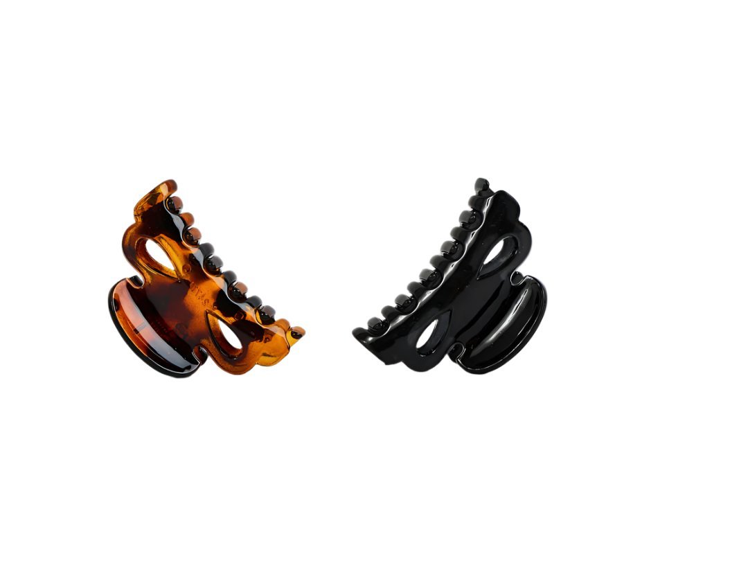 Hair claw clip set in black and brown with ridged teeth