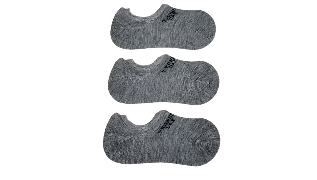 Three-pack men’s ankle socks, heather gray