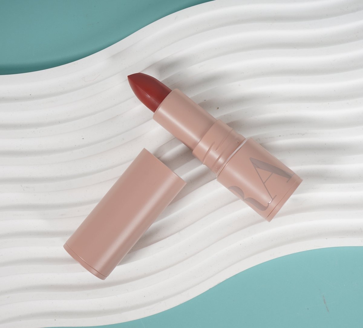 GOGO Tales Lipstick - Long - lasting & Hydrating - MIDI