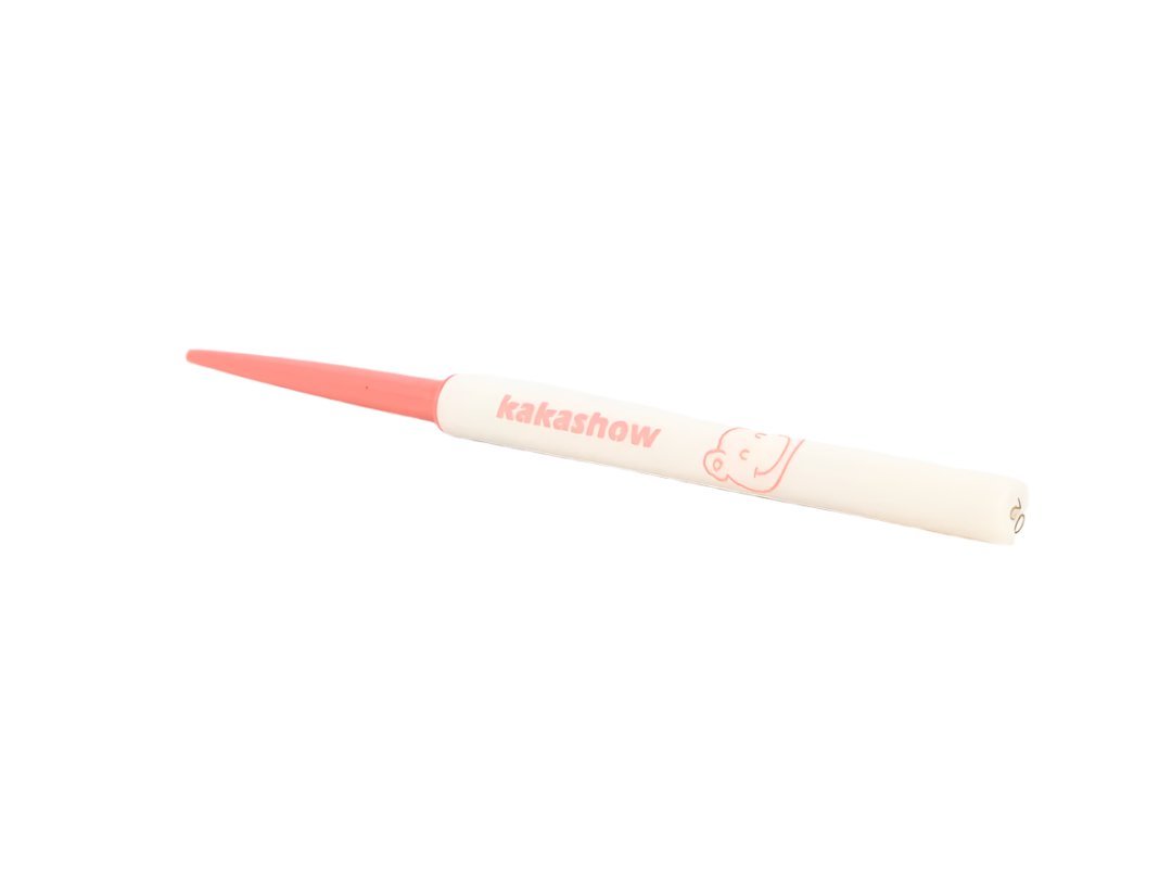Eyeliner pencil with angled pink tip, white barrel, Kakashow logo