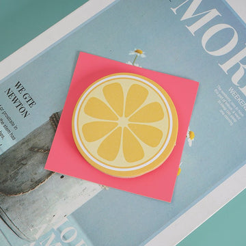 Lemon slice sticky notes: round lemon slice on pink square note
