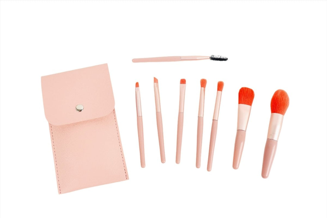 MIDI. Makeup brush set of 8 pieces/pink - MIDI