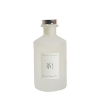 Reed diffuser bottle, Peach Oolong Tea scent, silver cap