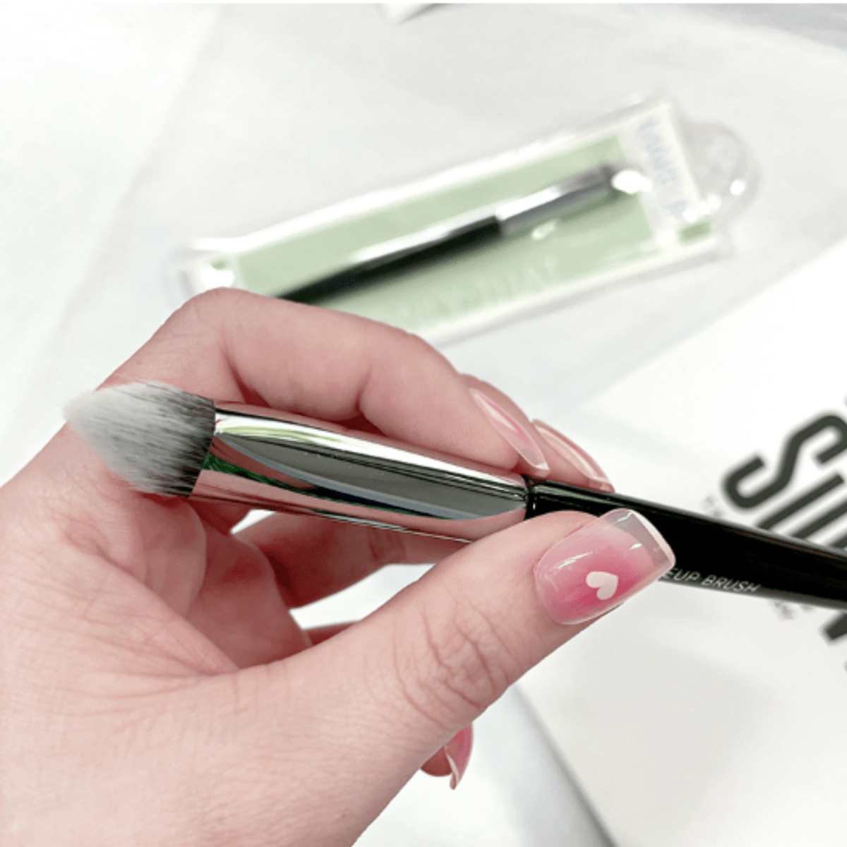 Precise Makeup Brush - MIDI
