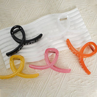 Medium Size Pink Plastic Hair Clip 6